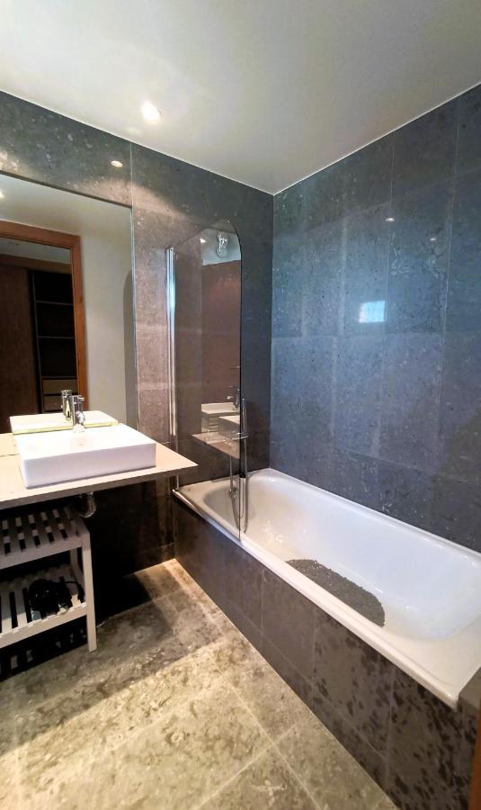 Modern Marina Apartment ラゴス エクステリア 写真